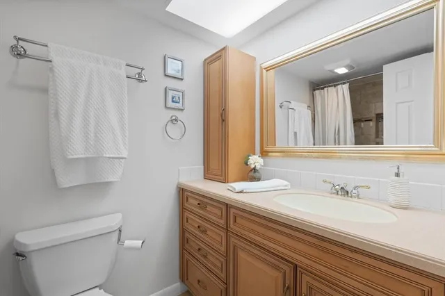 $185,000 | 305 30th Avenue West, Unit A208, Bradenton, FL 34205