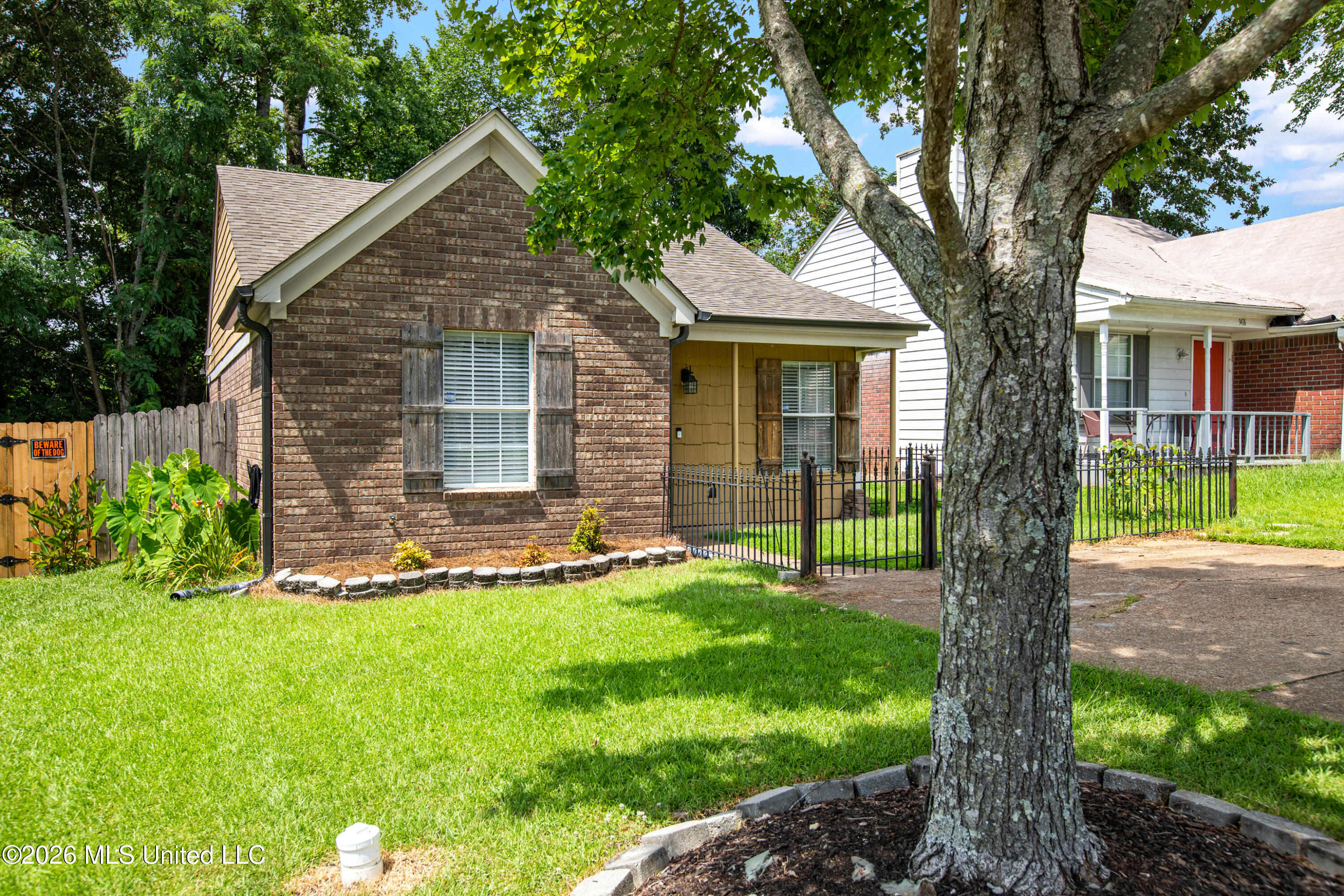 9472 Village Pointe Olive Branch, MS 38654 - Photo 6 of 25 06