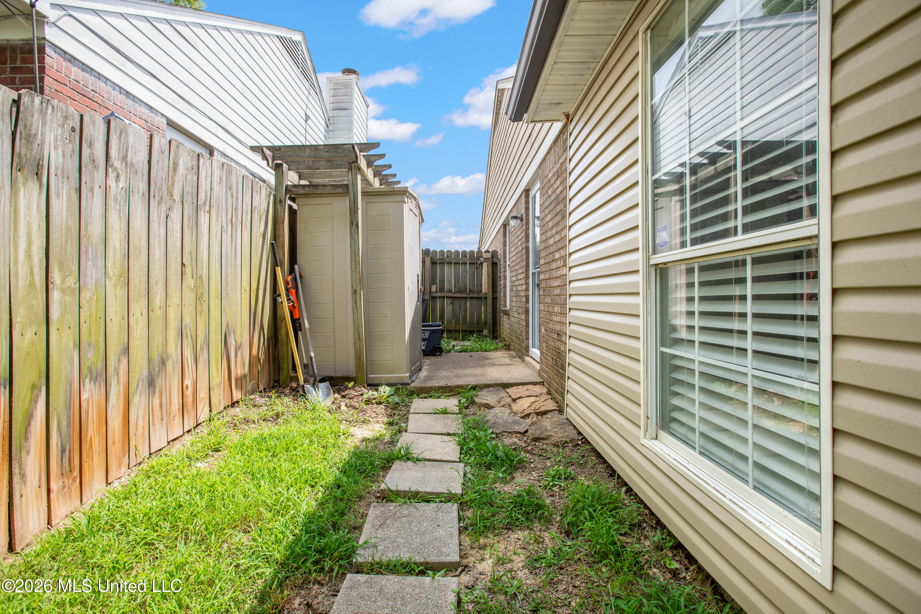 9472 Village Pointe Olive Branch, MS 38654 - Photo 8 of 25 08