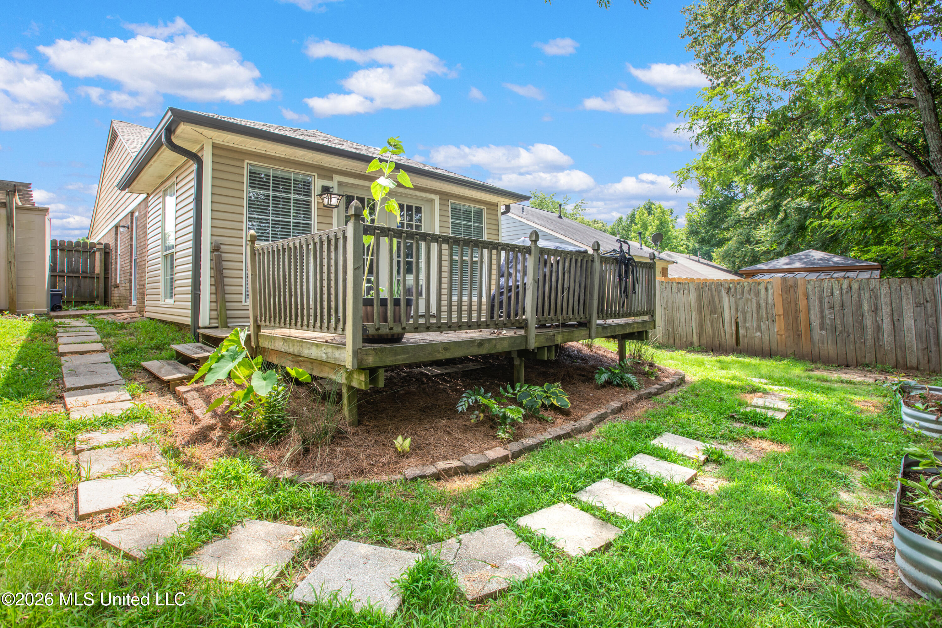 9472 Village Pointe Olive Branch, MS 38654 - Photo 9 of 25 09