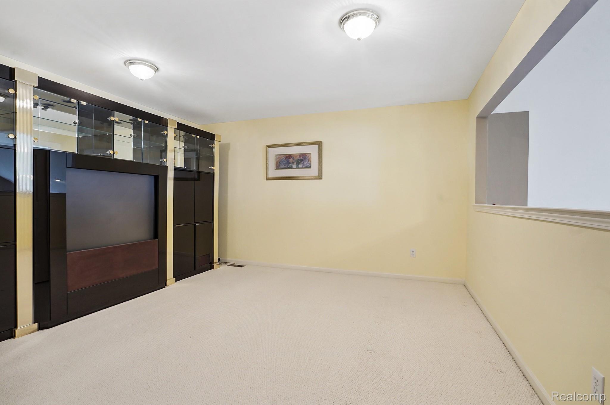 2476 Winding Brook Court Rochester, MI 48309 - Photo 22 of 35 Second floor loft area