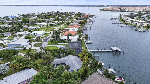 $2,390,000 | 1564 Thumb Point Drive, Fort Pierce, FL 34949