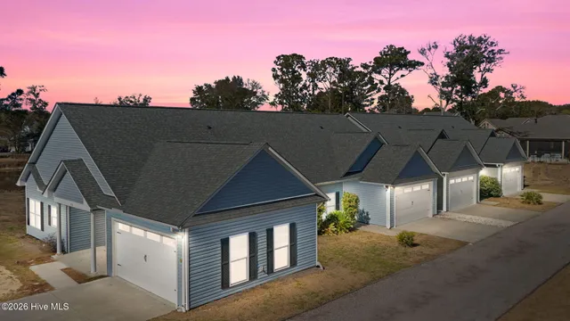 $1,500,000 | 514 West St George Street, Southport, NC 28461