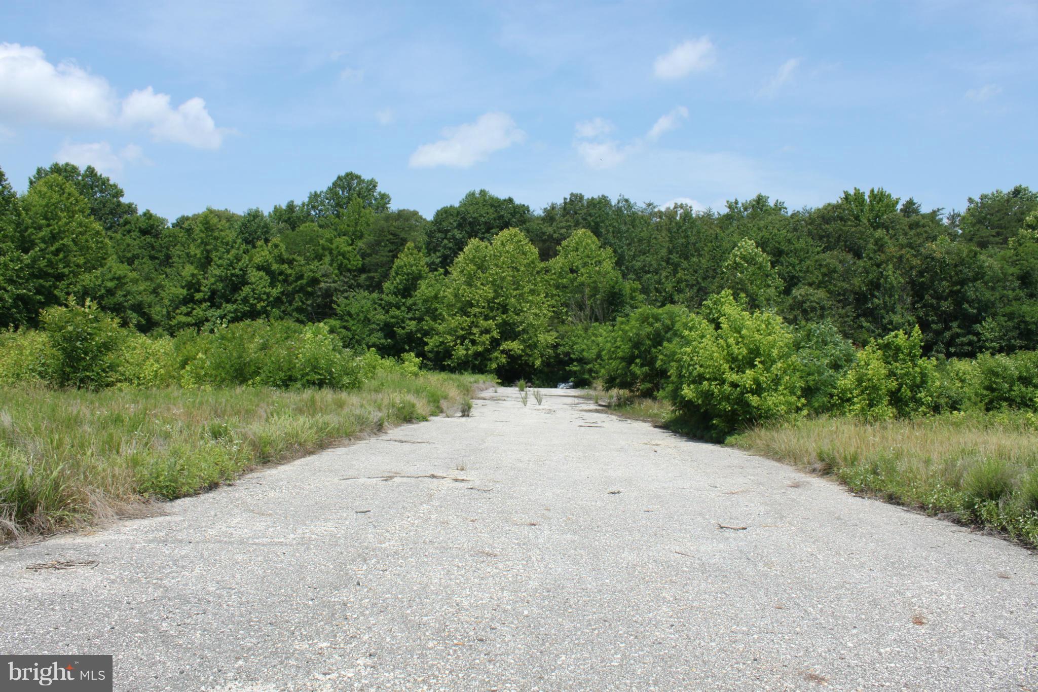 Queen Anne Road Davidsonville, MD 21035 - Photo 1 of 7 Looking toward Queen Anne Rd.