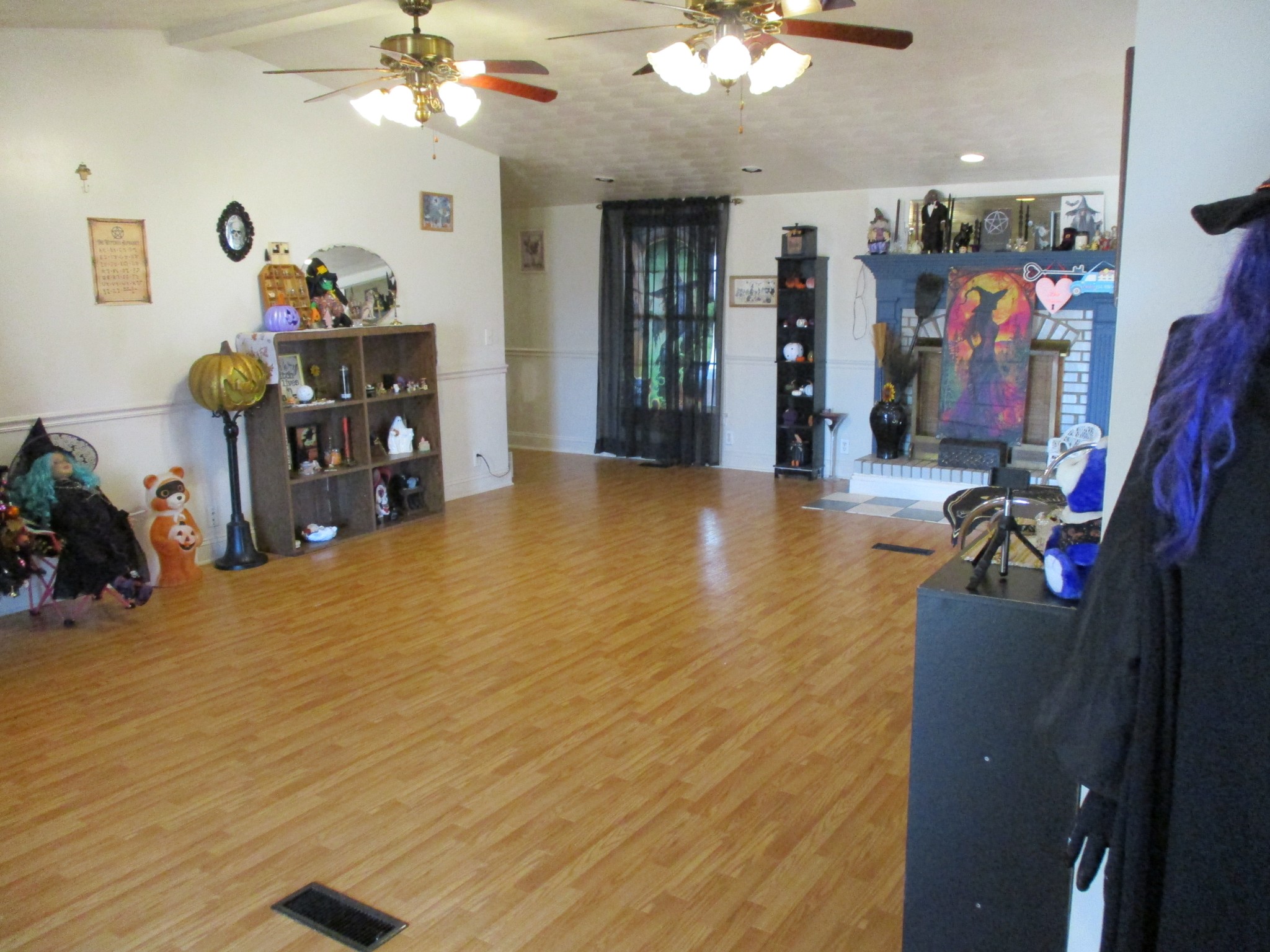 908 Bear Cub Run Centerville, TN 37033 - Photo 5 of 17 a view of a room with gym equipment