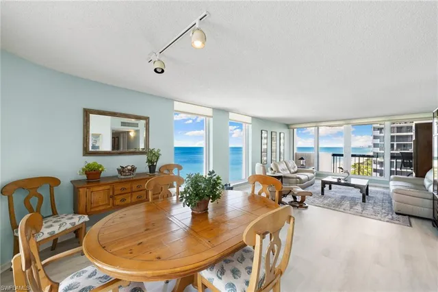 $12,500 | 4001 Gulf Shore Boulevard North, Unit 1106, Naples, FL 34103