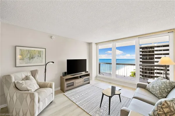 $12,500 | 4001 Gulf Shore Boulevard North, Unit 1106, Naples, FL 34103