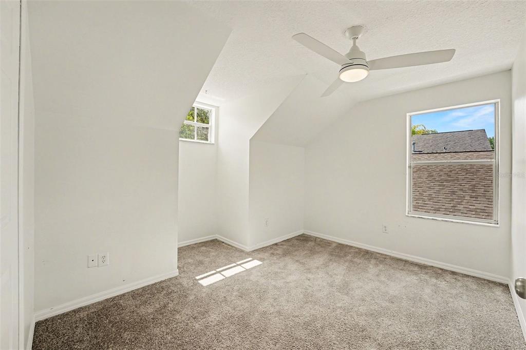 5865 Meadowpark Place Lithia, FL 33547 - Photo 16 of 27