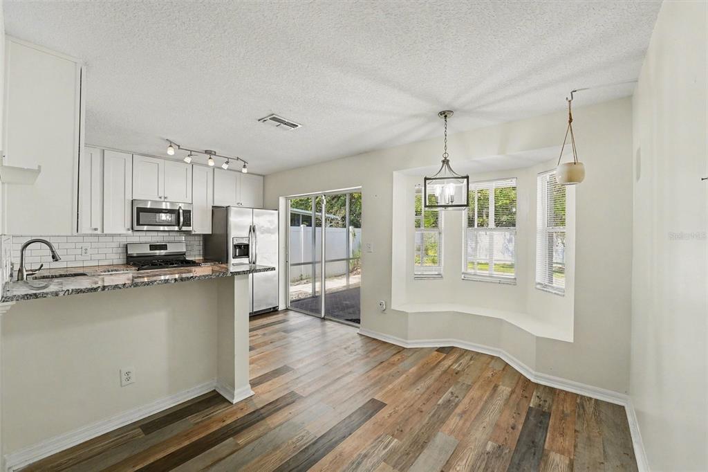 5865 Meadowpark Place Lithia, FL 33547 - Photo 6 of 27