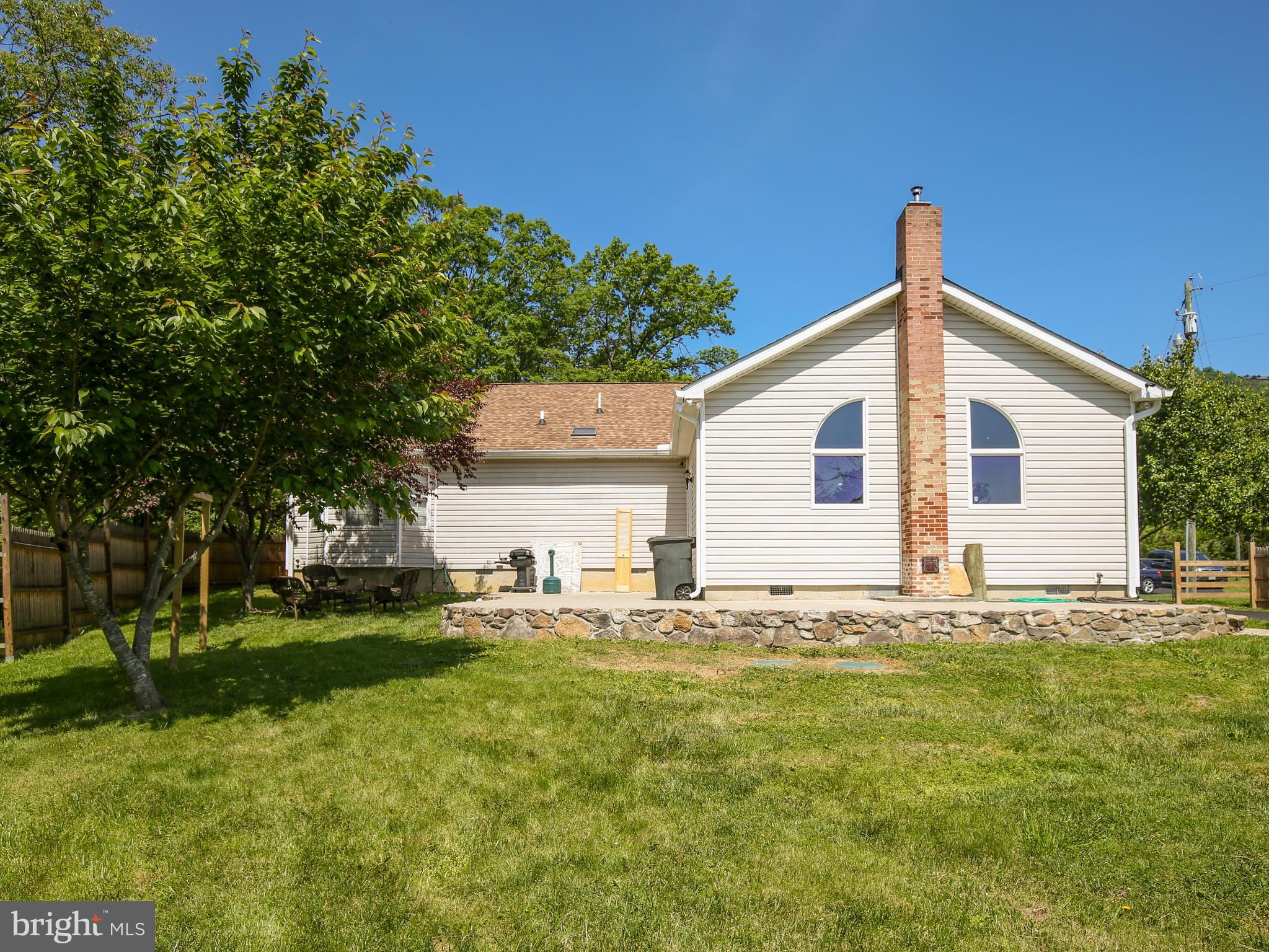 156 Loop Road Gerrardstown, WV 25420 - Photo 3 of 46 Gallery Image 3