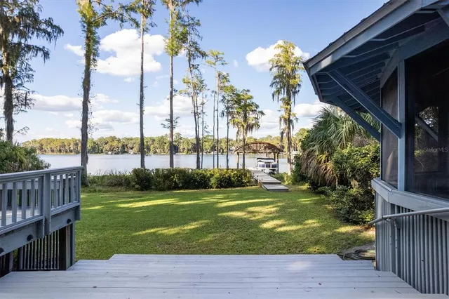 $999,000 | 25608 Devonia Street, Melrose, FL 32666