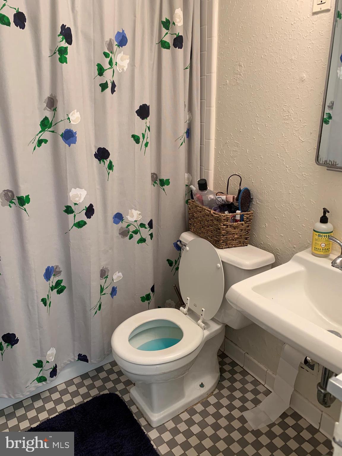 220 Locust Street, Unit 21HS Philadelphia, PA 19106 - Photo 5 of 12