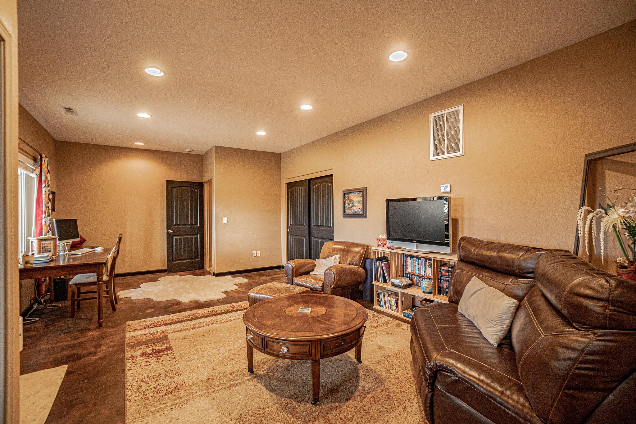1050 Azure Way Eagle Point, OR 97524 - Photo 17 of 39