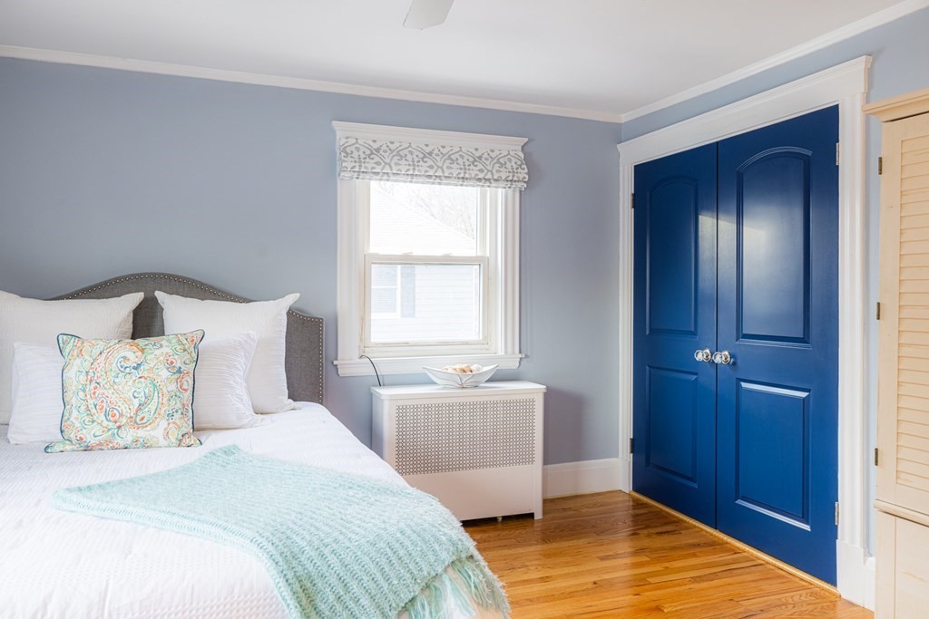 61 Nason Road Swampscott, MA 01907 - Photo 23 of 37 a bedroom with a bed and a window