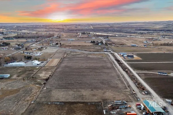 $1,088,083 | 3660 Lexington Lane, Emmett, ID 83617