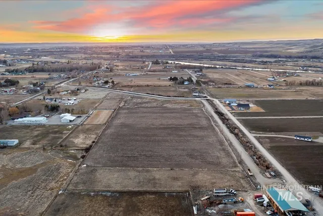 $1,088,083 | 3660 Lexington Lane, Emmett, ID 83617