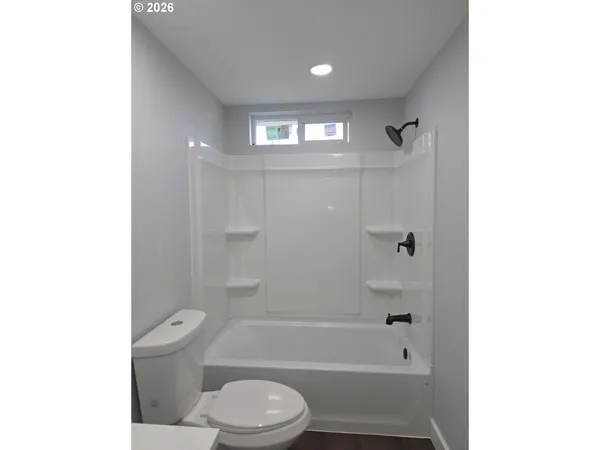 $179,000 | 13900 Southeast Highway 212, Unit 181, Clackamas, OR 97015