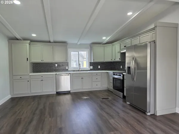 $179,000 | 13900 Southeast Highway 212, Unit 181, Clackamas, OR 97015