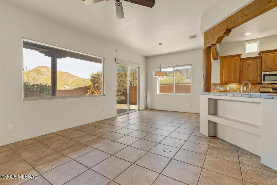 5660 Triangle X Place Tucson, AZ 85713 - Photo 19 of 48 5660 Triangle X Living Room to Rear