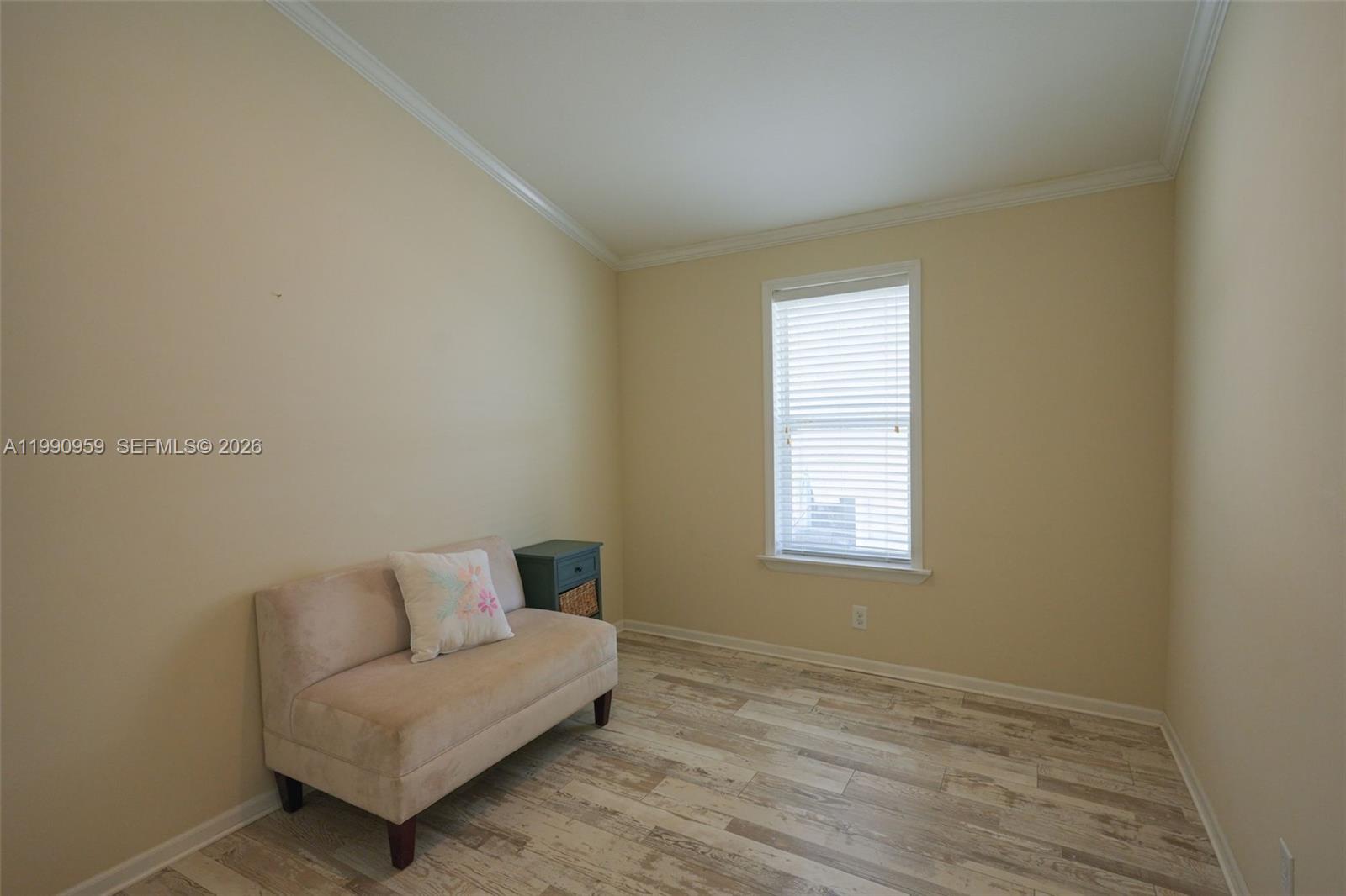 112 Tweedy Pie Terrace Key Largo, FL 33037 - Photo 34 of 39 a living room with furniture and a window