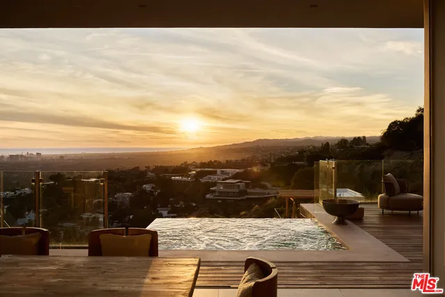 $22,500,000 | 1615 Blue Jay Way, West Hollywood, CA 90069