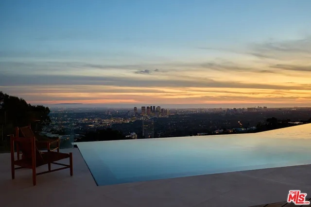 $22,500,000 | 1615 Blue Jay Way, West Hollywood, CA 90069