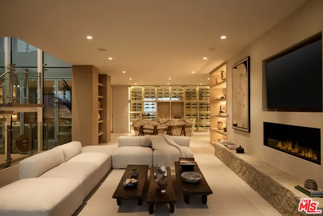 $22,500,000 | 1615 Blue Jay Way, West Hollywood, CA 90069