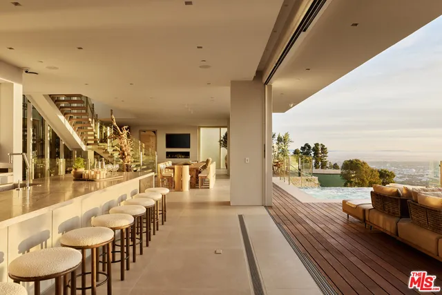 $22,500,000 | 1615 Blue Jay Way, West Hollywood, CA 90069