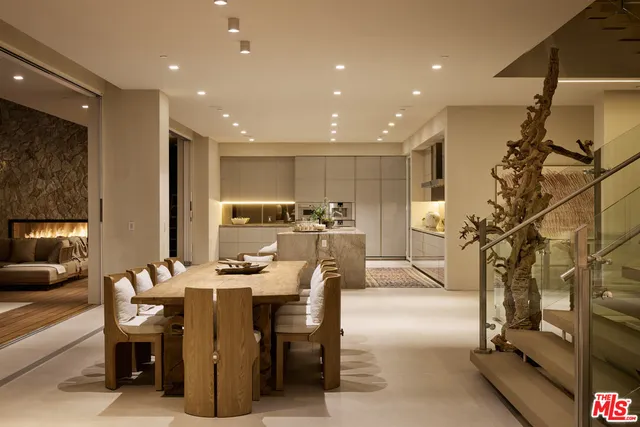 $22,500,000 | 1615 Blue Jay Way, West Hollywood, CA 90069