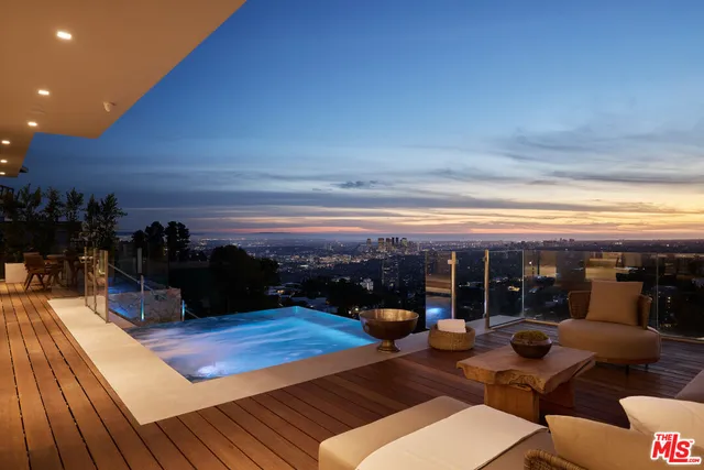 $22,500,000 | 1615 Blue Jay Way, West Hollywood, CA 90069