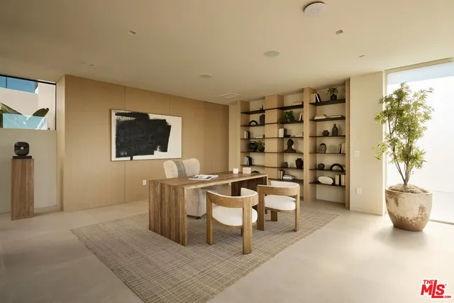 $22,500,000 | 1615 Blue Jay Way, West Hollywood, CA 90069