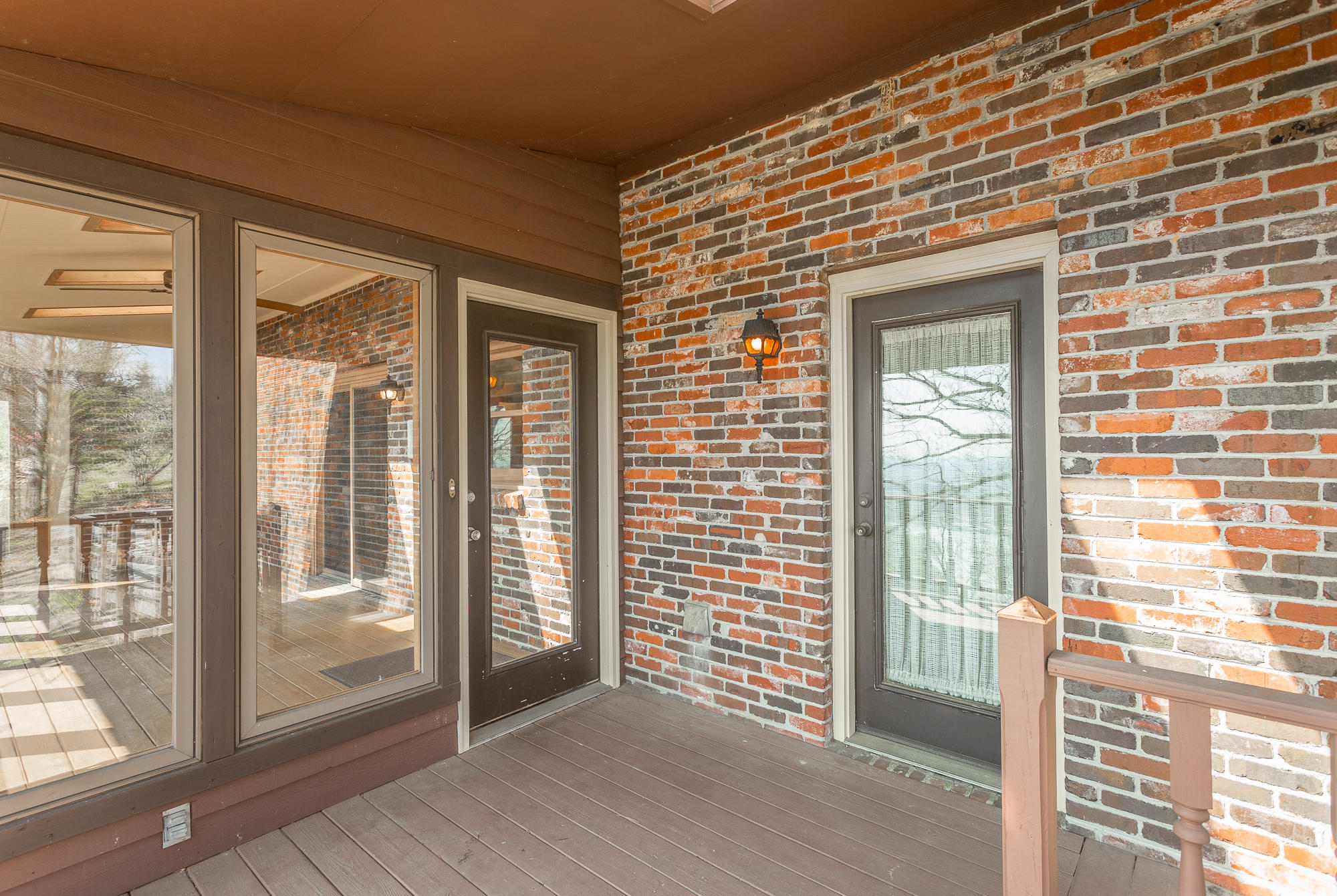 1204 Cumberland Road Chattanooga, TN 37419 - Photo 22 of 73 Deck to Sunroom
