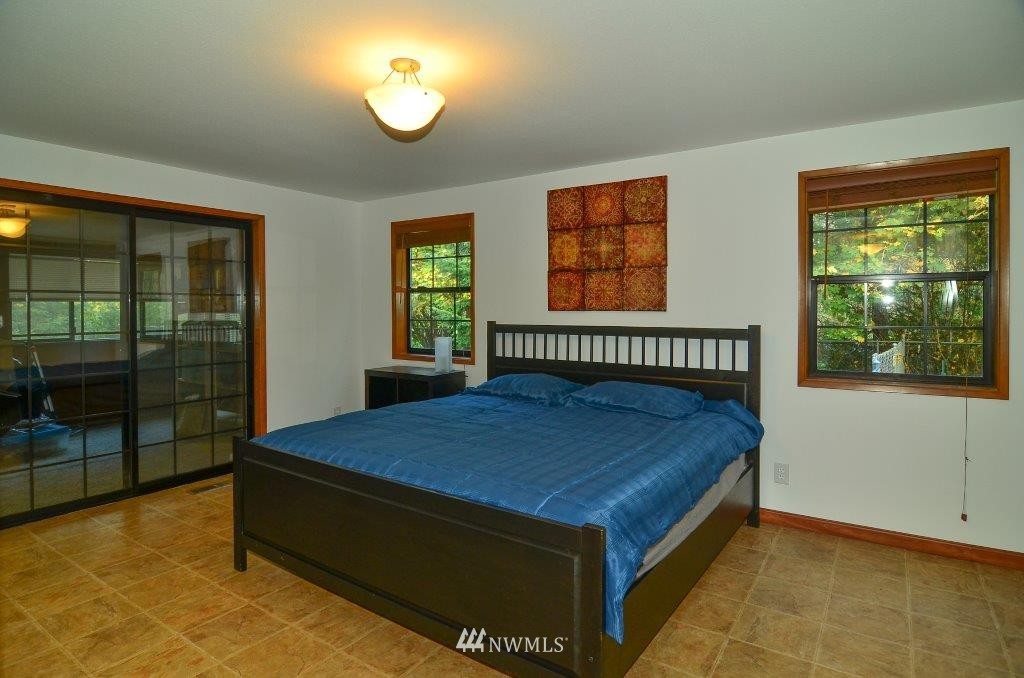 9121 Littlerock Road Southwest Olympia, WA 98512 - Photo 13 of 23 Gallery Image 13
