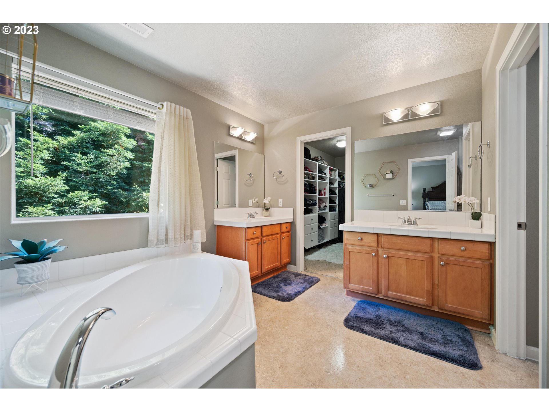 5653 Southwest Lee Street Tualatin, OR 97062 - Photo 26 of 42