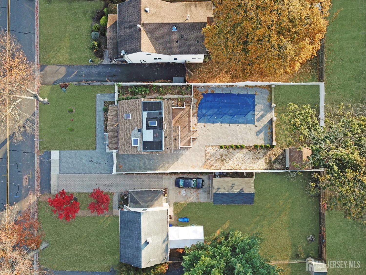 338 Runyon Avenue Middlesex, NJ 08846 - Photo 22 of 27 an aerial view of a house with a yard