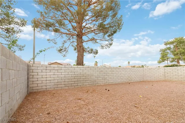$410,000 | 8653 Freeport Lane, Las Vegas, NV 89117