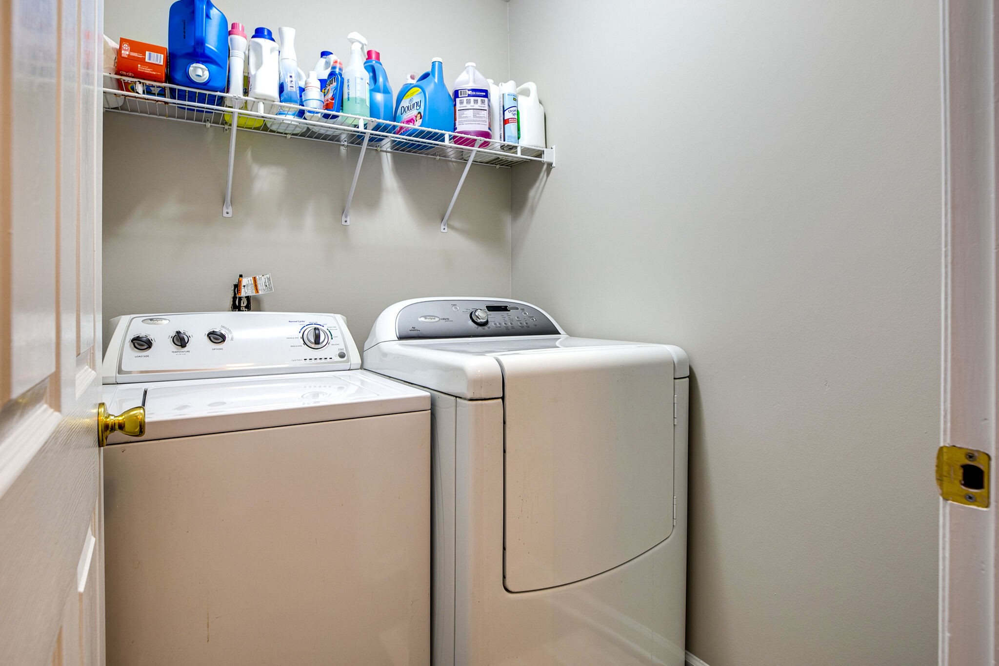 207 Towbridge Drive Murfreesboro, TN 37129 - Photo 16 of 31 a utility room with dryer and washer