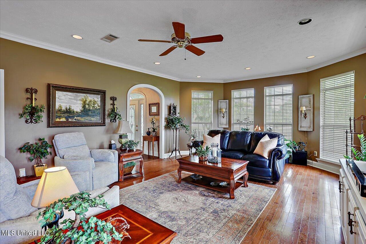 150 Lakeview Road Brandon, MS 39047 - Photo 8 of 50 018-150 Lakeview Rd
