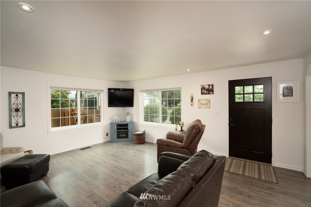 310 Reed Street Sedro-Woolley, WA 98284 - Photo 7 of 25 Gallery Image 7