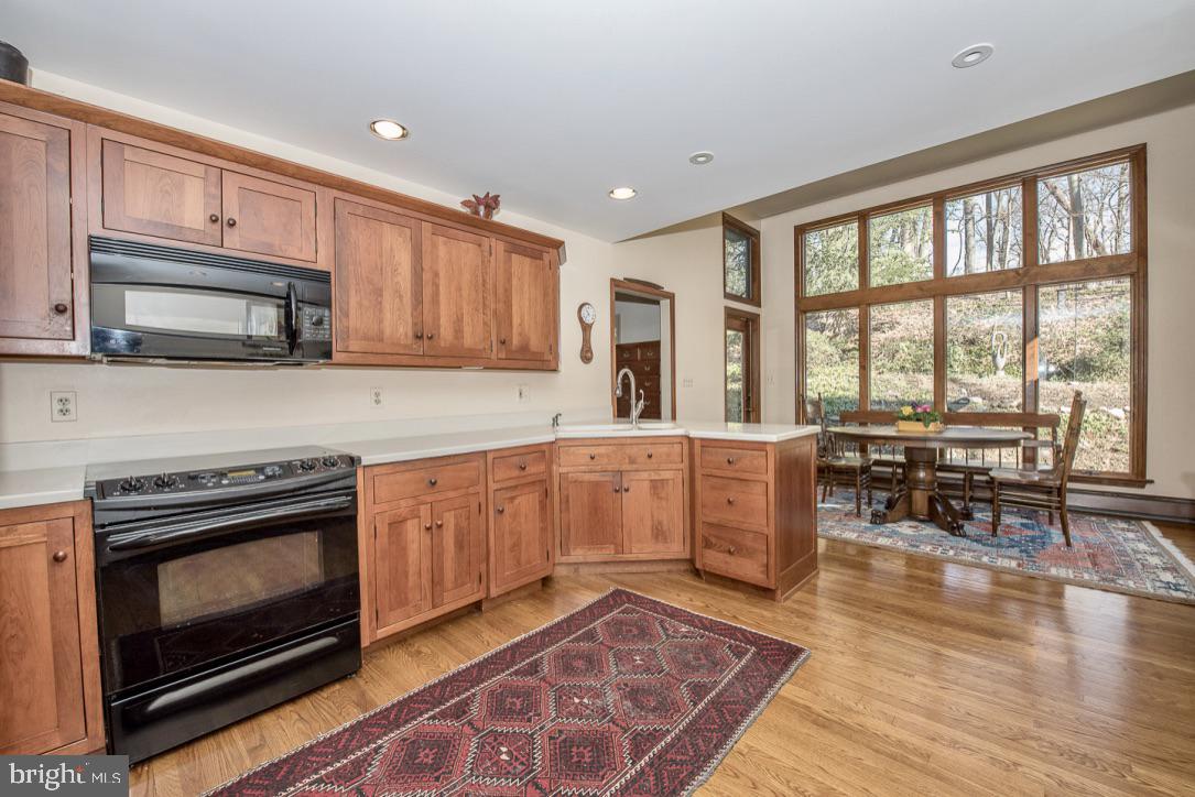 338 Greene Road Berwyn, PA 19312 - Photo 7 of 45 Breakfast room is convenient to kitchen