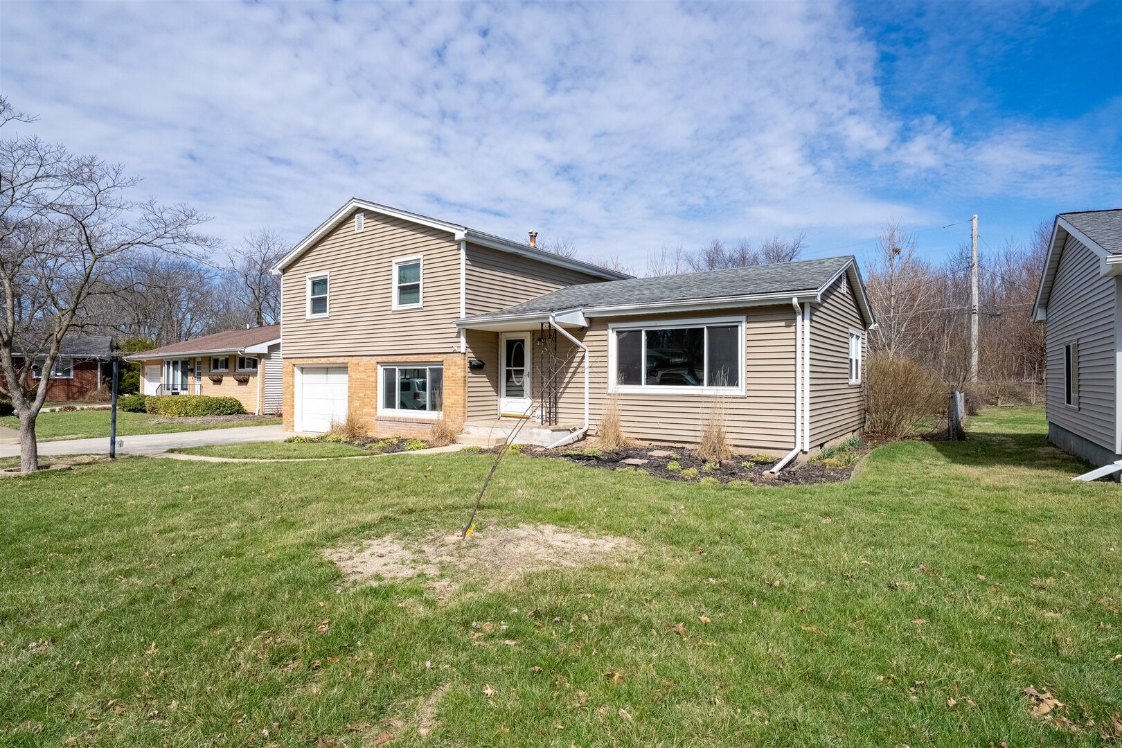 600 Sheridan Road Normal, IL 61761 - Photo 4 of 38