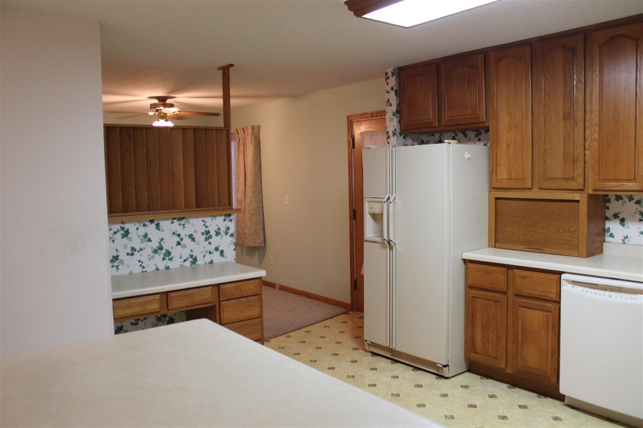102 Rice Street Lone Tree, IA 52755 - Photo 3 of 20 Gallery Image 3