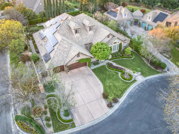 $1,495,000 | 3350 East Via Montiano Avenue, Clovis, CA 93619