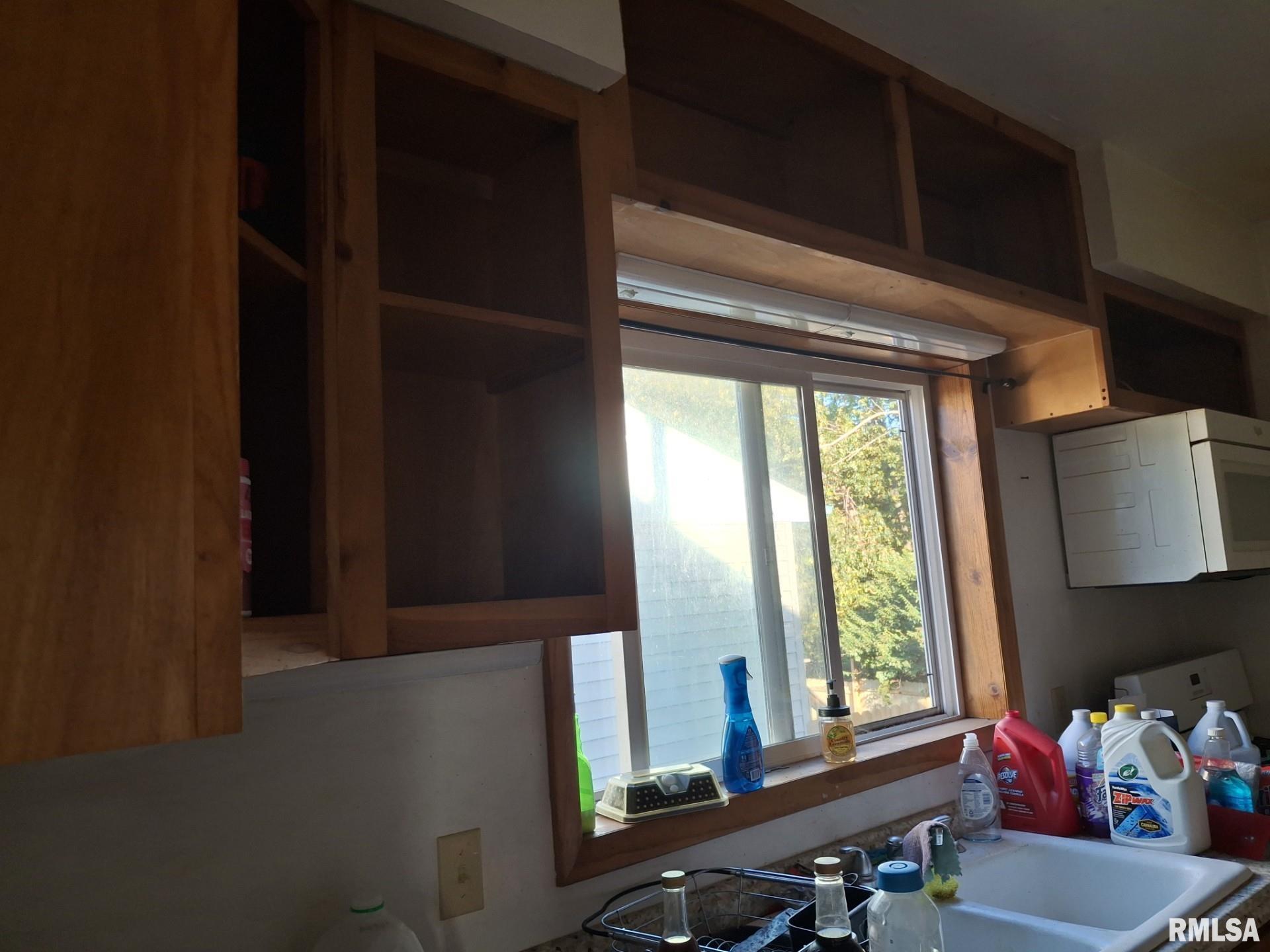 120 Gerber Court Creve Coeur, IL 61610 - Photo 17 of 25