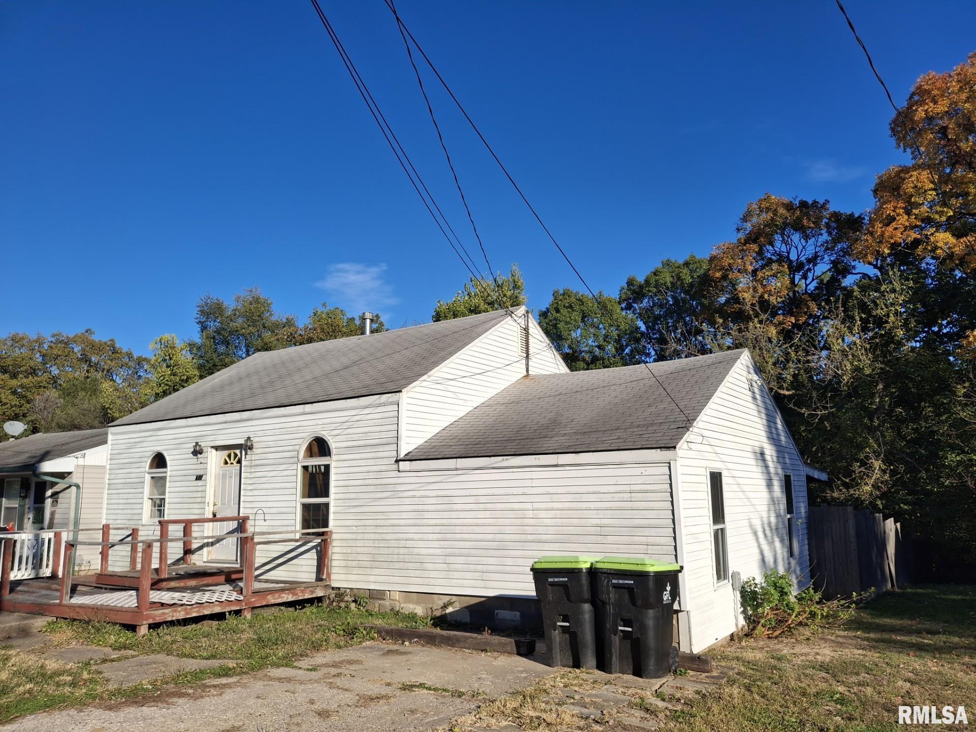 120 Gerber Court Creve Coeur, IL 61610 - Photo 2 of 25