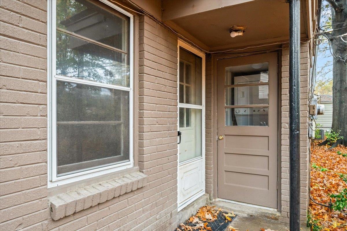 1554 Hopewell Road Memphis, TN 38117 - Photo 18 of 24 Entrance to property