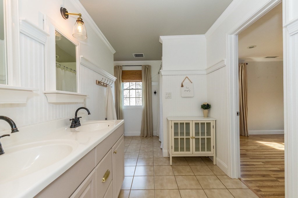 58 Burnham Road Lowell, MA 01852 - Photo 34 of 42 Gallery Image 34
