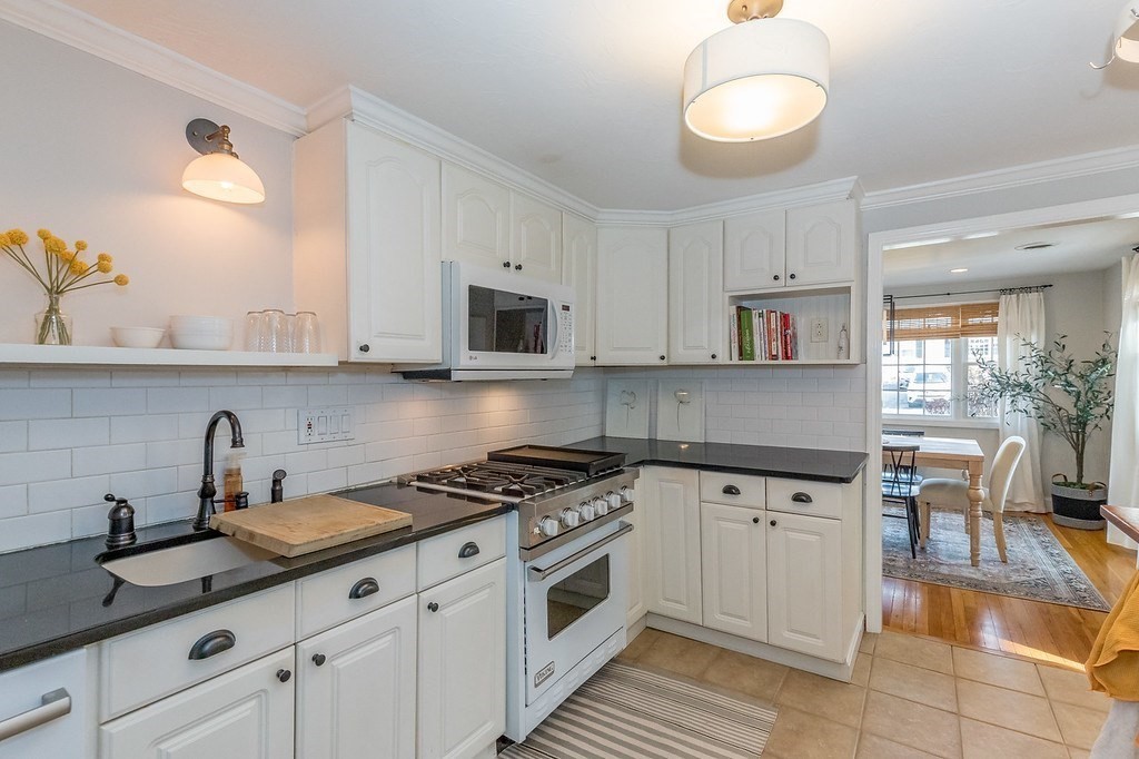 58 Burnham Road Lowell, MA 01852 - Photo 10 of 42 Gallery Image 10