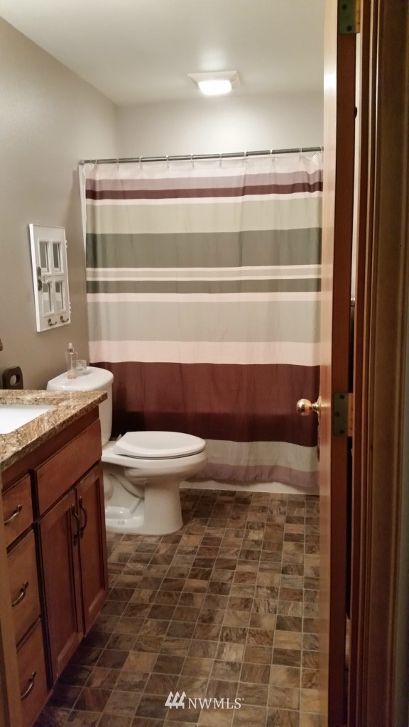 1849 Bunker Creek Road Chehalis, WA 98532 - Photo 8 of 13 Gallery Image 8