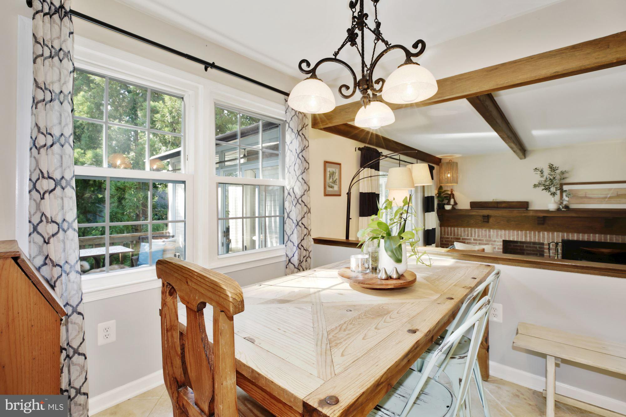 7420 Silver Pine Drive Springfield, VA 22153 - Photo 10 of 53 Breakfast area